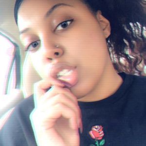 Meet your Posher, Joi